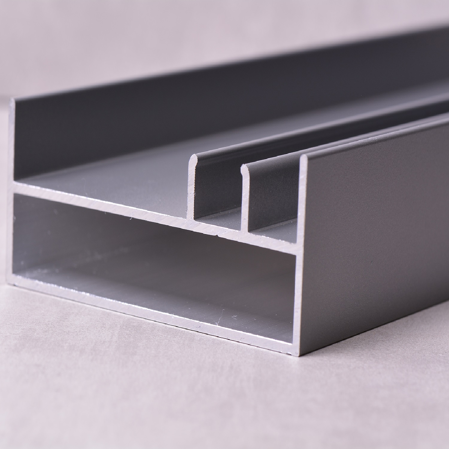 Profilés de fenêtre coulissante à cadre en aluminium Profilés en aluminium

