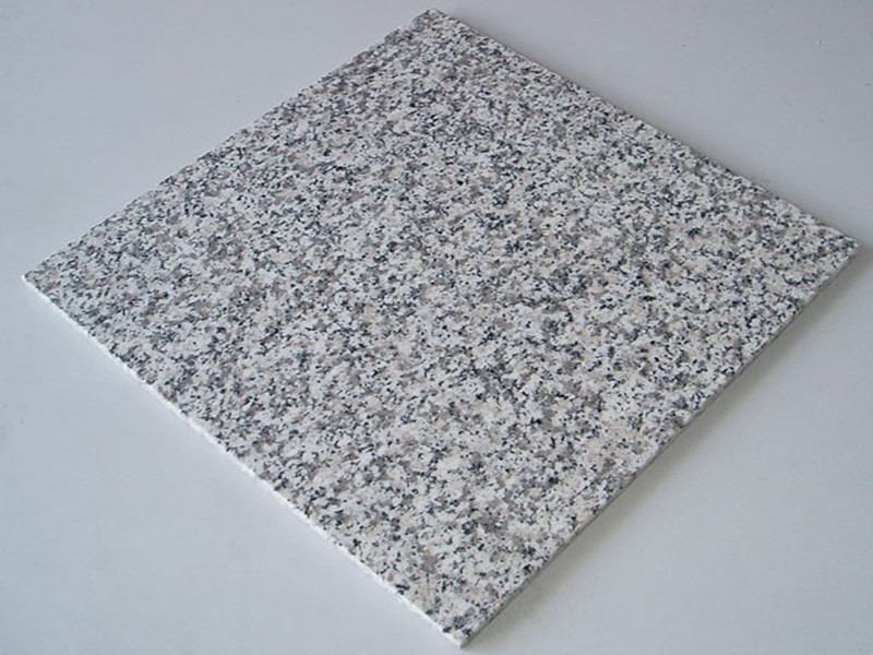 Granit G623 poli naturel gris
