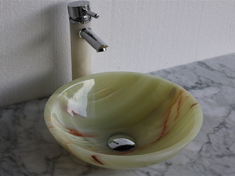 Lavabo et vasque de salle de bain en onyx de forme ronde
