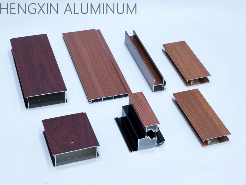 Application de profilé d'extrusion d'aluminium Shengxin avec anodisation et grain de bois
