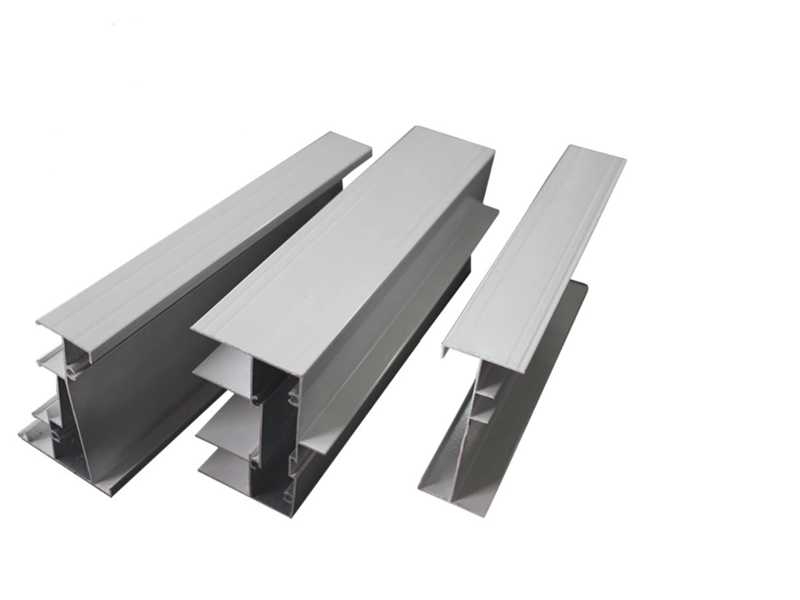 Profilé d'isolation thermique en aluminium à revêtement PVDF pour matériaux industriels
