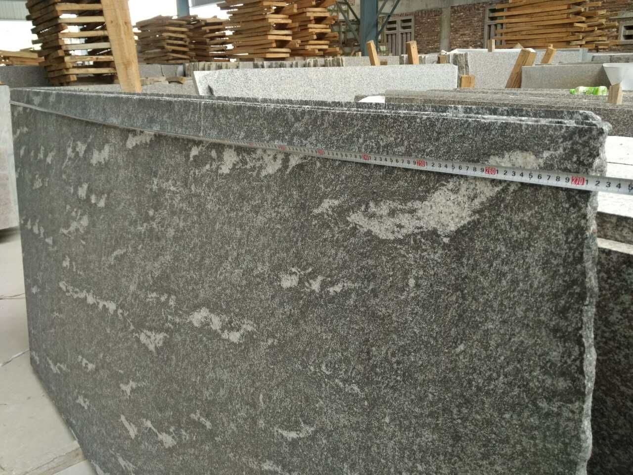 Dalles de granit gris neige Granit de taille personnalisée