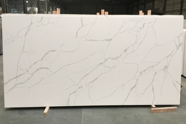 Quartz de couleur marbre calacatta taille Jumbo