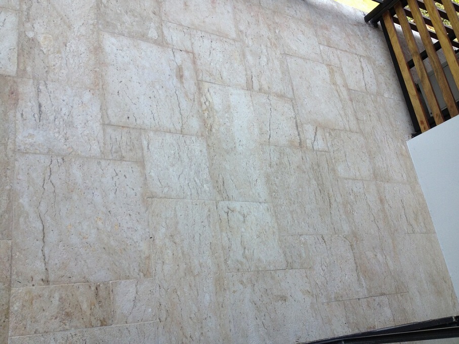 carreaux de sol en marbre beige