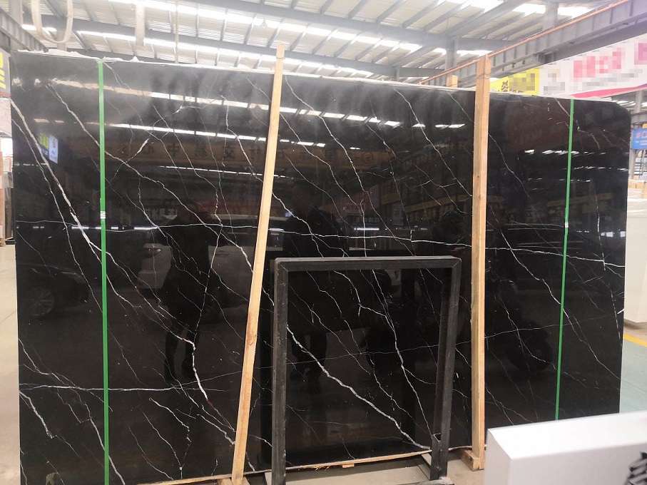 Marbre noir Marquina