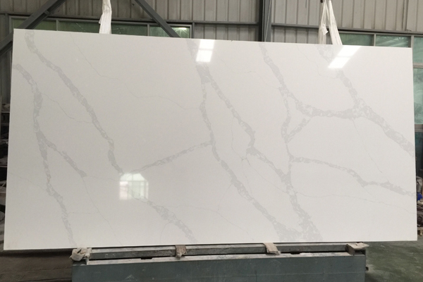 dalle de calacatta en quartz super blanc