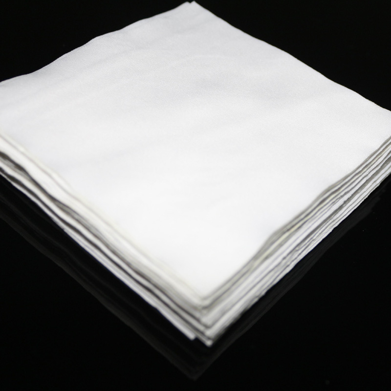 Essuie-tout en polyester 135 g/m²
